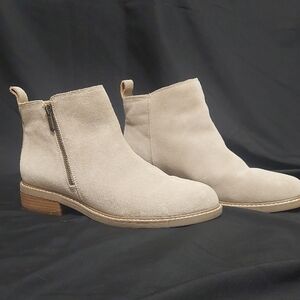 Crown Vintage Suede Boots 11